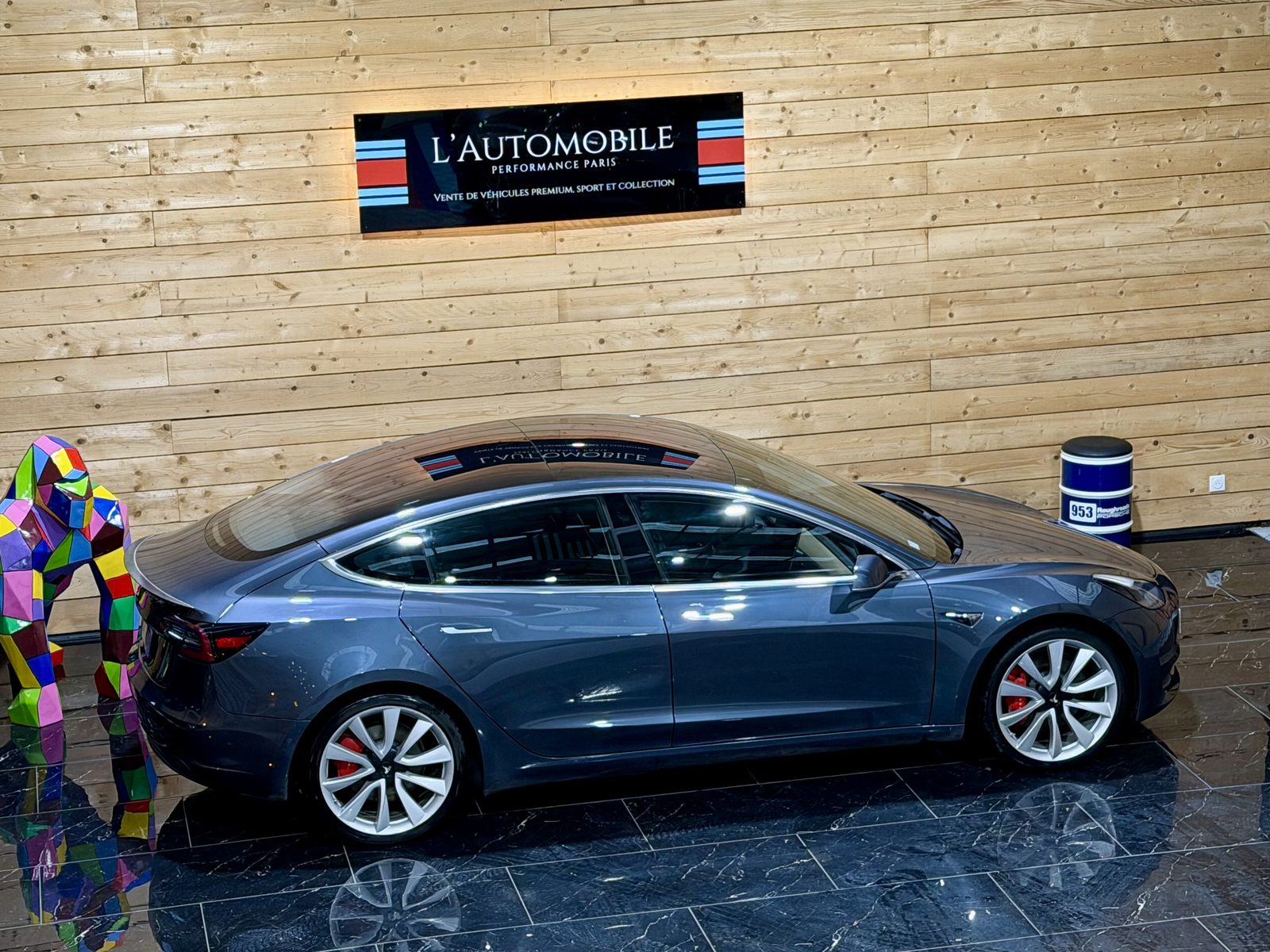 Tesla Model 3 — face